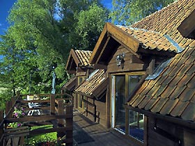 noclegi nad jeziorem pokoje Mazury zakwaterowanie wypoczynek w Polsce