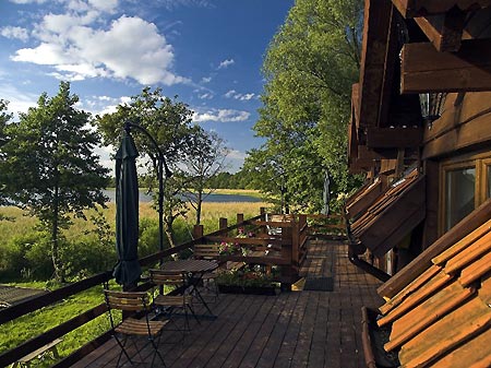 noclegi nad jeziorem pokoje Mazury zakwaterowanie wypoczynek w Polsce
